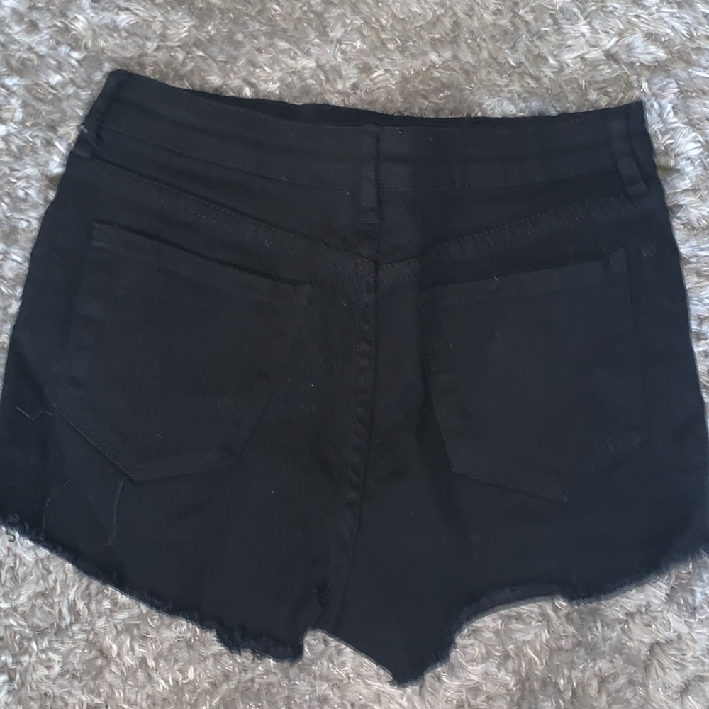 Shorts - Picture 4 of 4